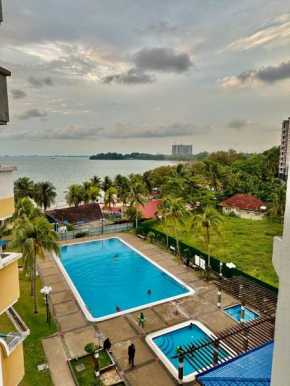 Seaview PD Teluk Kemang Homestay